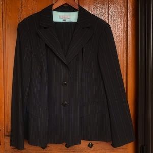 Caslon Business Suit